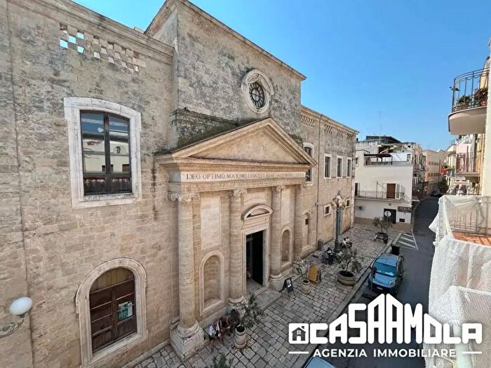 Appartamento trilocale in vendita in Mola Di Bari