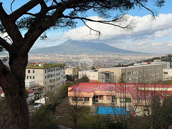 Appartamento trilocale in vendita in Viale Vincenzo Lombardi, Gragnano