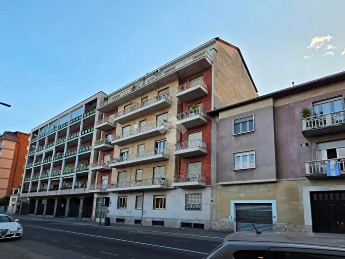 Appartamento trilocale in vendita in Via Cardinal Massaia, Torino
