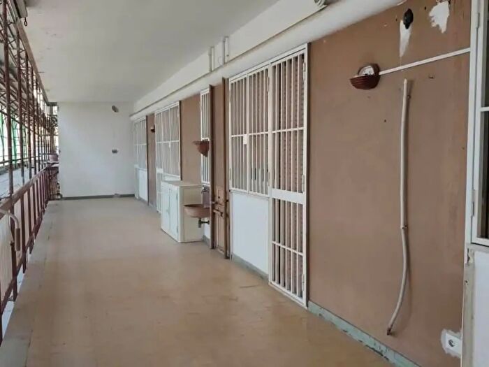 Appartamento trilocale in vendita in Via Pietro Castellino, Napoli