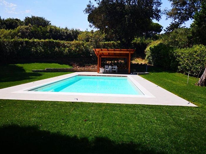 Casa con 6 locali in affitto in Castiglione Paese, Castiglione della Pescaia