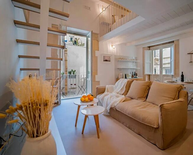 Appartamento trilocale in vendita in Via delle Grazie, Siracusa