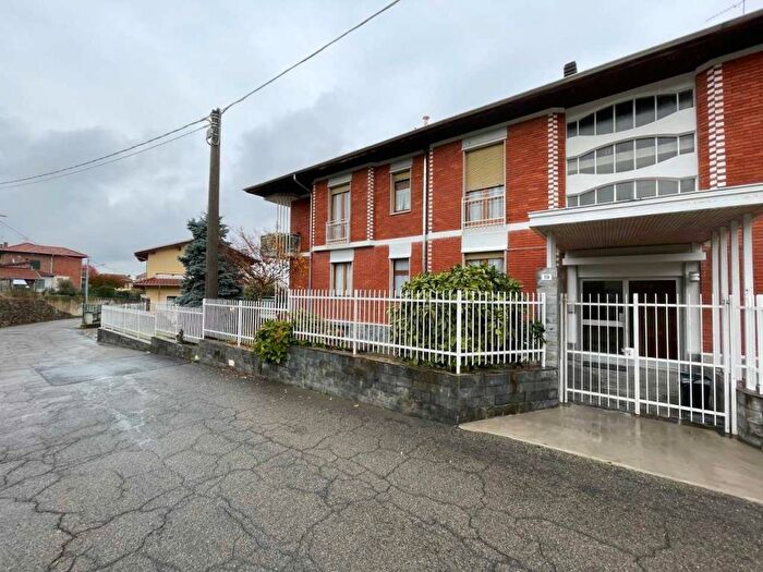 Appartamento trilocale in affitto in Via Mombarone, Occhieppo Inferiore