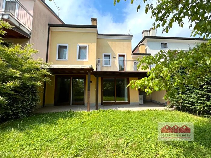 Casa trilocale in affitto in Via Ca Balbi, Vicenza