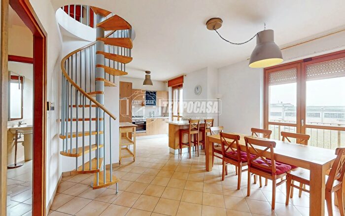 Appartamento quadrilocale in vendita in Via Don Caranzano, La Loggia