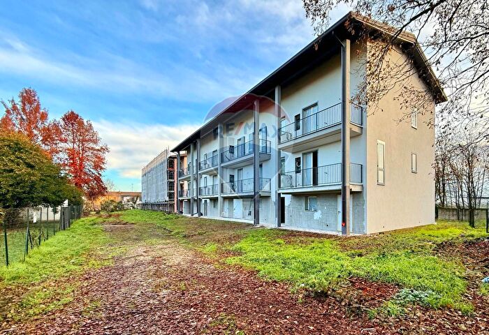 Appartamento trilocale in vendita in Albuzzano