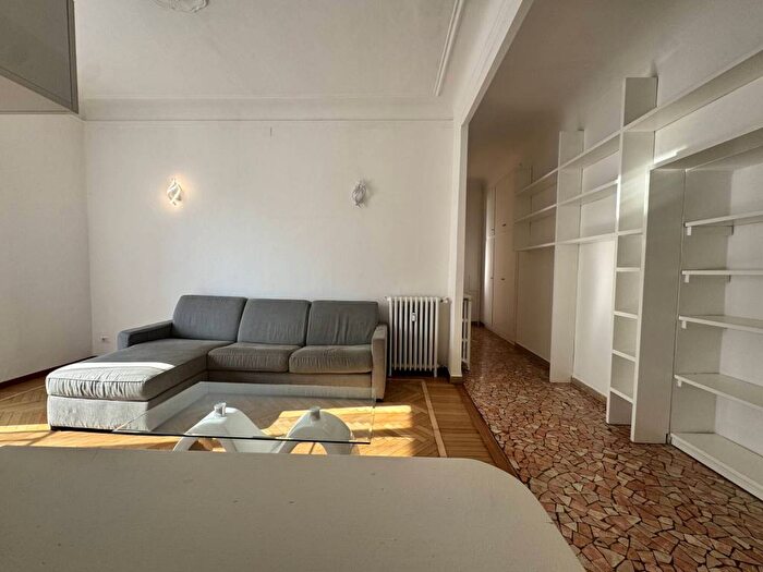 Appartamento trilocale in affitto in PAOLO SARPI, Paolo Sarpi, Milano