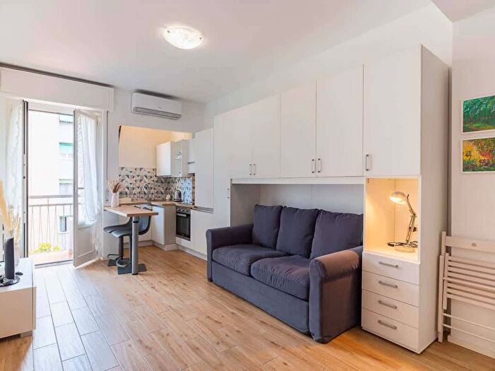 Appartamento monolocale in affitto in Via Fiuggi, Istria, Milano