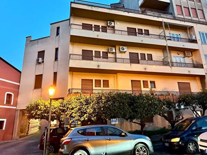 Appartamento con 6 locali in vendita in Via Giovanni Spagnolo, Barcellona Pozzo Di Gotto