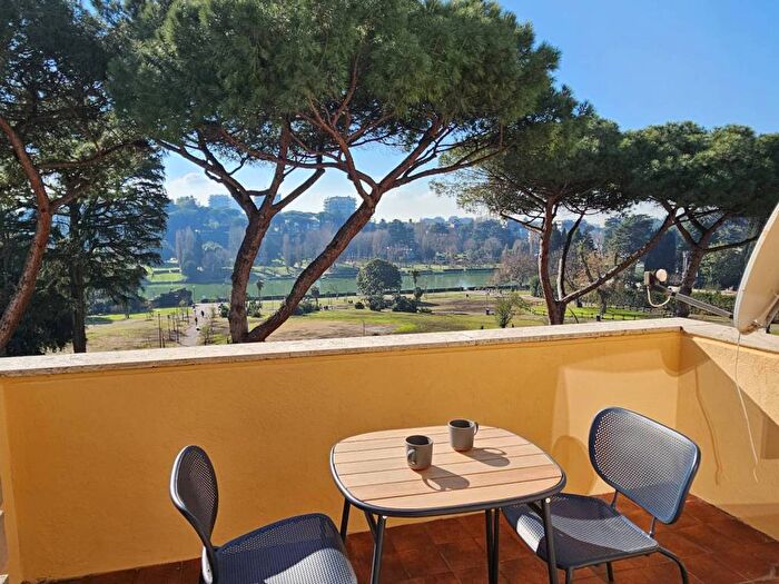 Appartamento bilocale in affitto in Viale America, Eur, Roma
