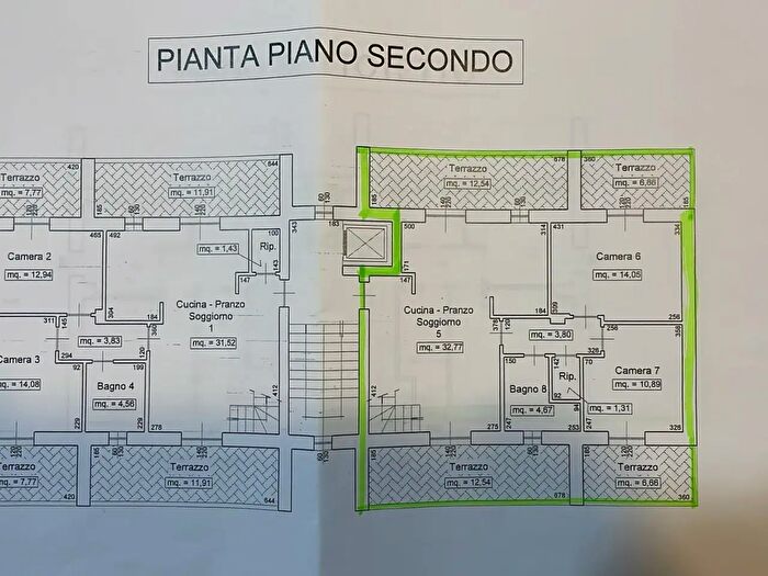 Appartamento con 5 locali in vendita in Via del Paratino, Cecina