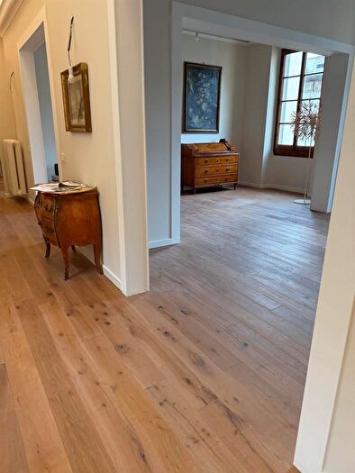 Appartamento con 6 locali in affitto in Firenze