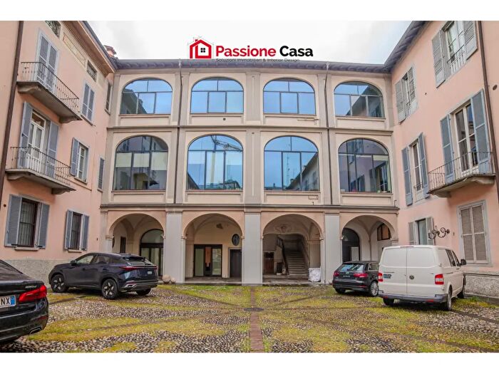 Case in Vendita e in Affitto - 2