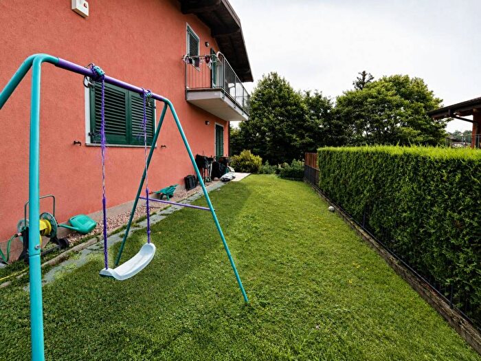 Casa trilocale in affitto in Via Fratelli Ripamonti, Centro, Palazzago