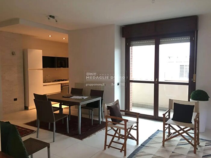 Appartamento trilocale in affitto in AdZe Viale Italia, Modena