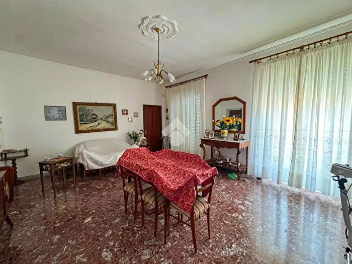 Appartamento quadrilocale in vendita in Via Trento, Amantea