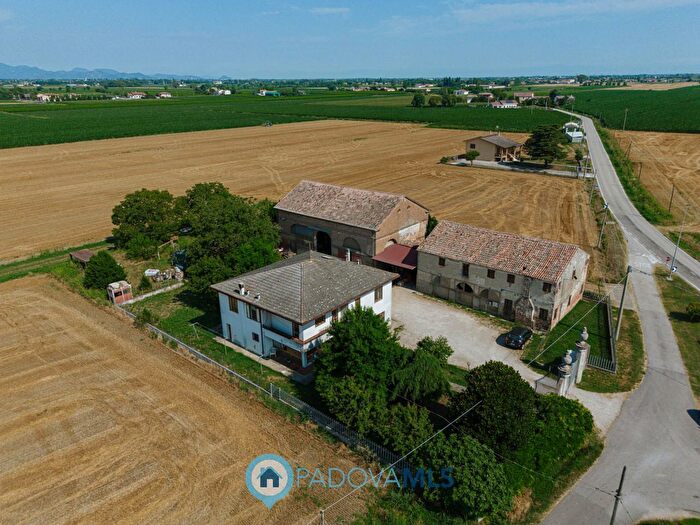 Casa quadrilocale in vendita in Via Sp, Candiana