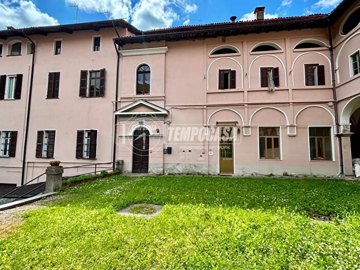 Appartamento quadrilocale in vendita in Via Cerino Zegna, Biella