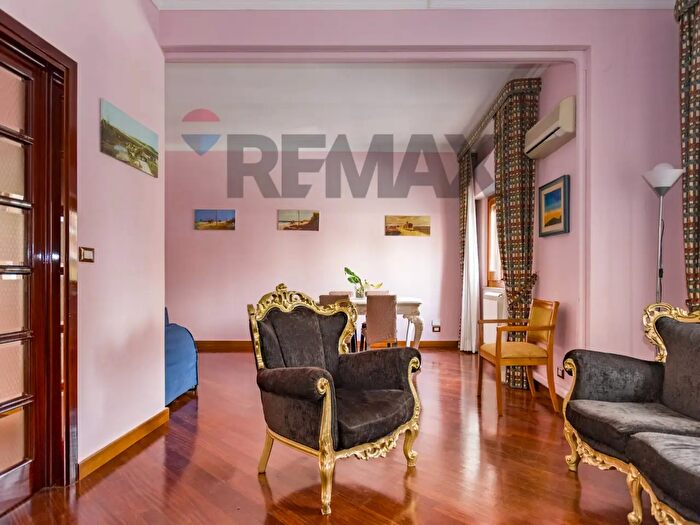 Appartamento con 6 locali in vendita in Via Principe di Paterno', Palermo