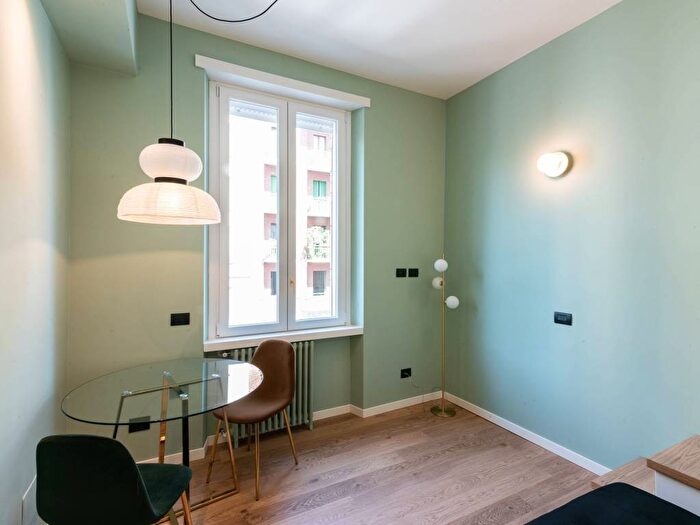 Appartamento monolocale in affitto in Viale Coni Zugna, Solari, Milano