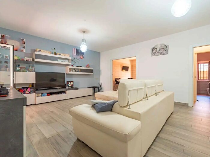 Appartamento trilocale in vendita in Via Michele Migliarini, Roma