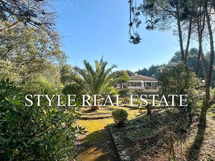 Casa con 6 locali in vendita in Noto