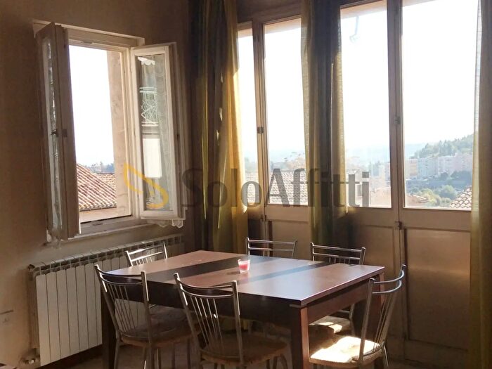 Appartamento trilocale in affitto in Macerata