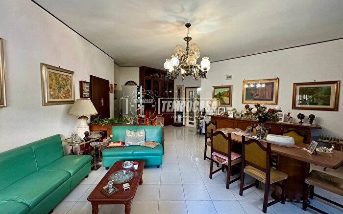 Appartamento quadrilocale in vendita in Via Pietro Micca, Caserta