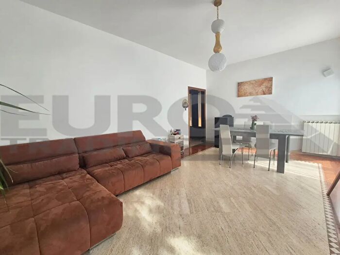 Casa con 9 locali in vendita in Via Fratelli Bandiera, Preganziol