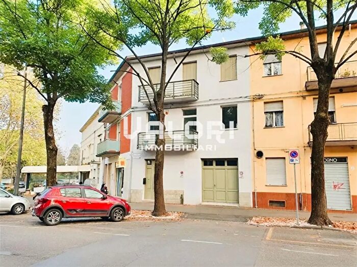 Casa trilocale in vendita in Via Zambrini, Faenza
