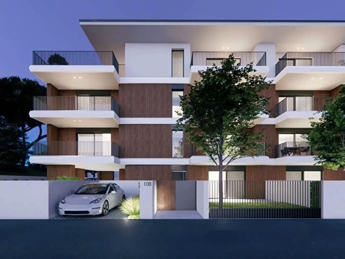 Appartamento trilocale in vendita in Viale Ciceuracchio, Riccione