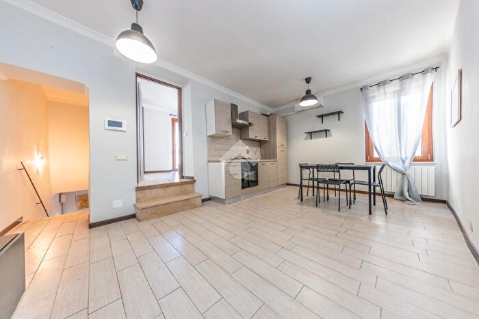 Appartamento bilocale in vendita in Piazza del Mercato, Monte Porzio Catone