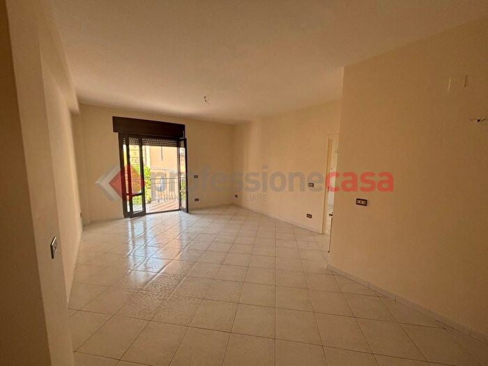 Appartamento trilocale in affitto in Via Antonio Meucci, San Nicola la Strada