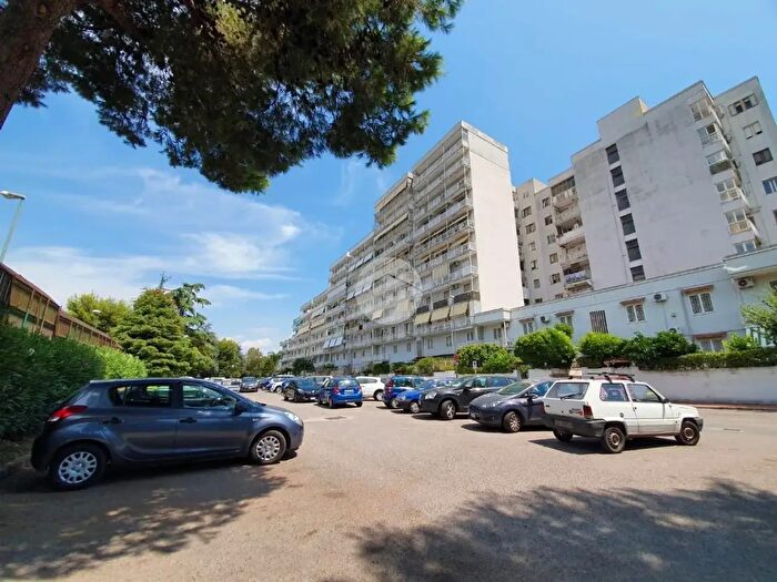 Appartamento quadrilocale in vendita in Via Galileo Galilei, Napoli