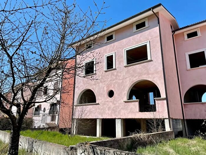 Casa con 5 locali in vendita in Via San Biagio F, L'Aquila