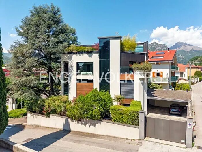 Casa con 6 locali in vendita in Via Giovanni Paisiello, Lecco