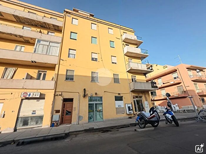 Appartamento bilocale in vendita in Via Cornalias, Cagliari
