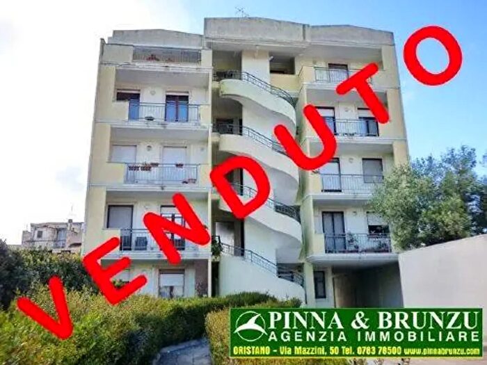 Appartamento con 5 locali in vendita in Via Masones, Oristano