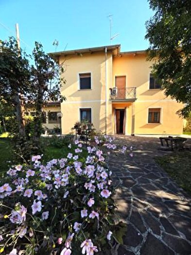 Casa con 6 locali in vendita in Via Luigi Gonzaga a, Guastalla