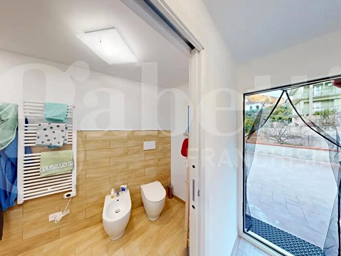 Casa con 5 locali in vendita in Via Bonfanti, Boissano