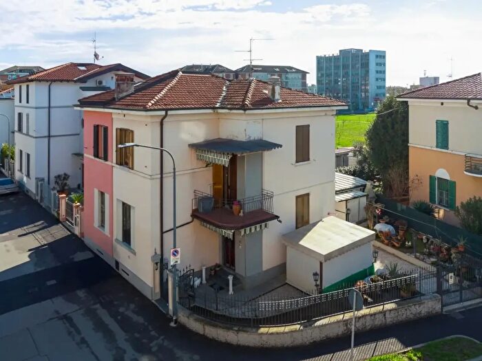 Casa trilocale in vendita in Via Villaggio Ferrari, Brescia