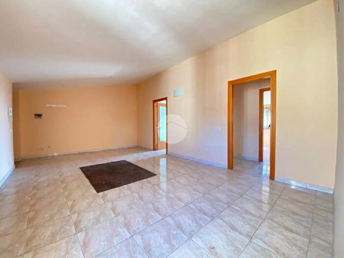 Appartamento trilocale in vendita in Via Guglielmo Marconi, Caserta