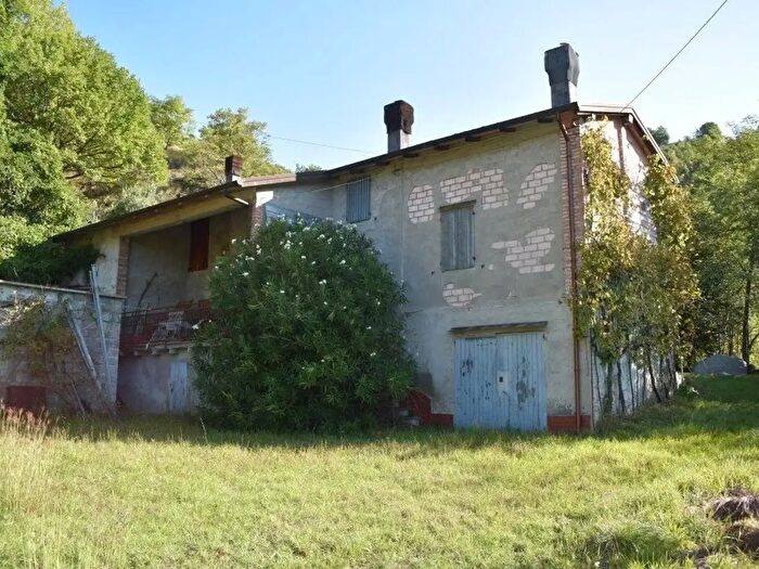 Casa con 5 locali in vendita in Località Borre, Vergato