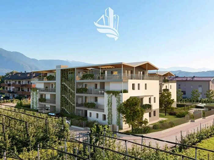 Appartamento quadrilocale in vendita in Via Merano, Bolzano