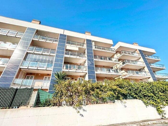 Appartamento trilocale in affitto in Fonte Laurentina, Roma