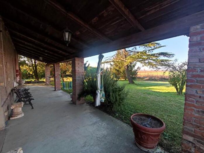 Casa con 6 locali in vendita in Strada per Muradello, Pontenure