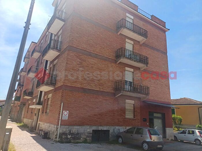 Appartamento trilocale in vendita in Via San Manno, Ceprano