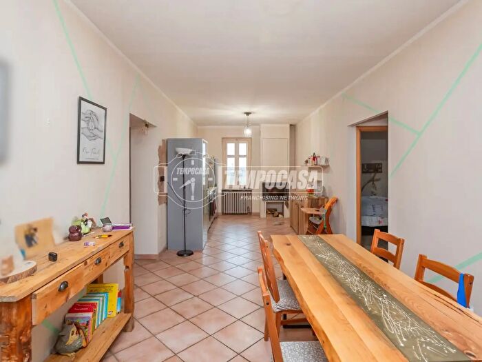 Appartamento trilocale in vendita in Strada Bianchi, Villanova DAsti
