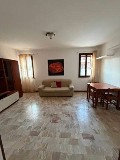 Appartamento trilocale in affitto in Via Claudia, Centro, Maranello