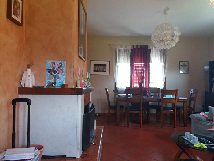 Casa con 6 locali in vendita in Via U Dini, San Giuliano Terme